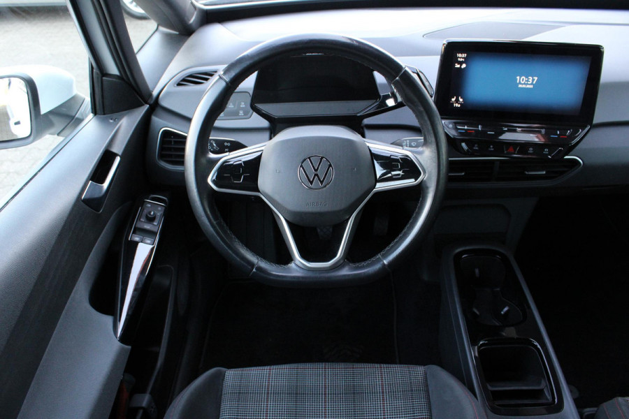Volkswagen ID.3 PRO 58 kWh | grote accu + snelladen! | Lichtmetaal 20'' | Parkeersensoren | Stoelverwarming |