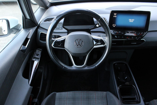 Volkswagen ID.3 PRO 58 kWh | grote accu + snelladen! | Lichtmetaal 20'' | Parkeersensoren | Stoelverwarming |