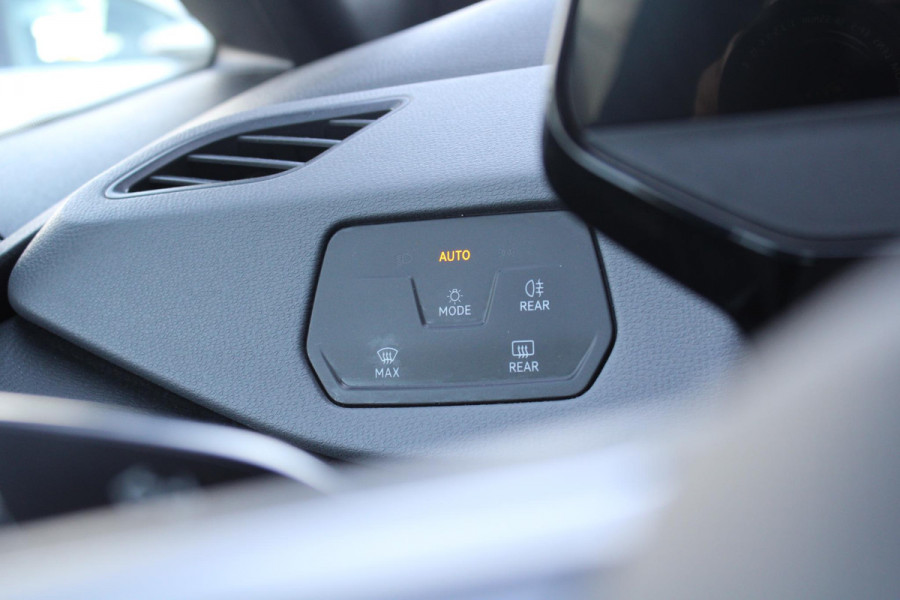 Volkswagen ID.3 PRO 58 kWh | grote accu + snelladen! | Lichtmetaal 20'' | Parkeersensoren | Stoelverwarming |