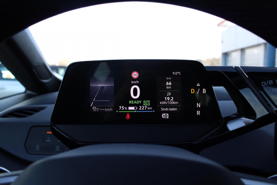 Volkswagen ID.3 PRO 58 kWh | grote accu + snelladen! | Lichtmetaal 20'' | Parkeersensoren | Stoelverwarming |