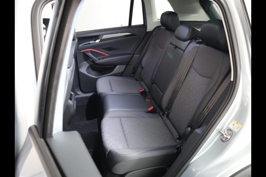 Volkswagen Tiguan 1.5 eHybrid Life PHEV 204PK | Assistentie pakket | Stoelverwarming voor+achter | 18"Lm velgen |