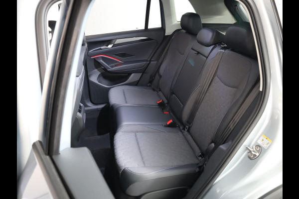 Volkswagen Tiguan 1.5 eHybrid Life PHEV 204PK | Assistentie pakket | Stoelverwarming voor+achter | 18"Lm velgen |