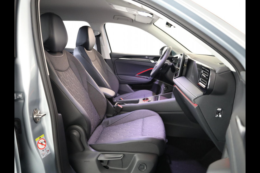 Volkswagen Tiguan 1.5 eHybrid Life PHEV 204PK | Assistentie pakket | Stoelverwarming voor+achter | 18"Lm velgen |