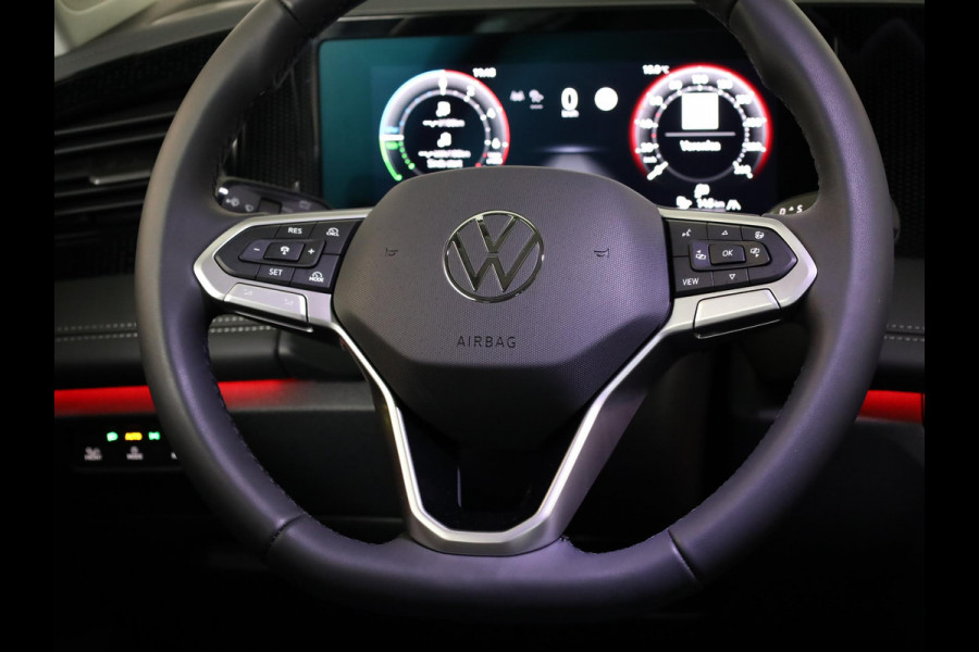 Volkswagen Tiguan 1.5 eHybrid Life PHEV 204PK | Assistentie pakket | Stoelverwarming voor+achter | 18"Lm velgen |