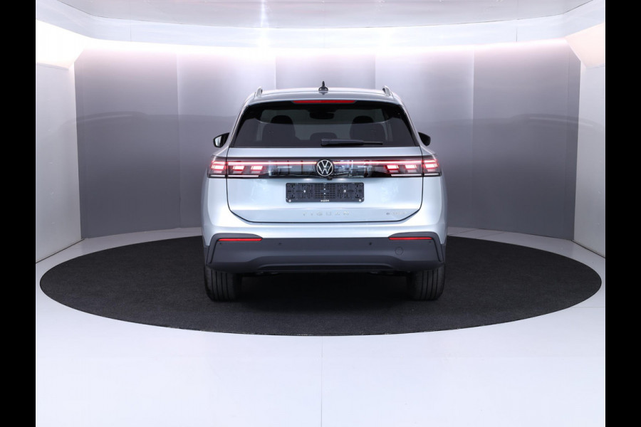 Volkswagen Tiguan 1.5 eHybrid Life PHEV 204PK | Assistentie pakket | Stoelverwarming voor+achter | 18"Lm velgen |