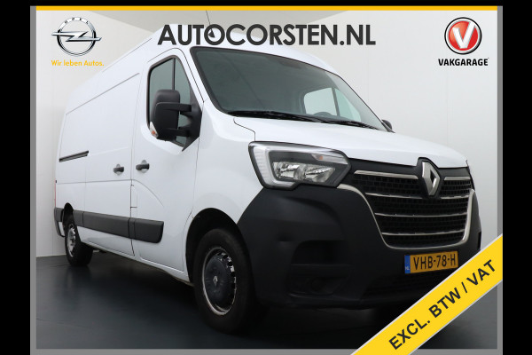 Renault Master T35 2.3dCi 135pk L2H2 3p Navi Camera Airco Pdc Trekhaak Cruise Control R-Link Nieuw Model ! Bluetooth DAB Led Regensensor Betonplex Vloer Lat om Lat Betimmering 1e Eigenaar 2.500kg Trekgewicht Euro 6