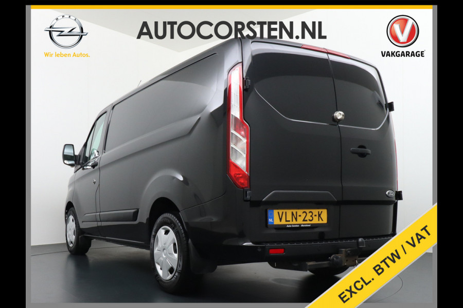 Ford Transit Custom 2.0TDCI 130PK 3-persoons Airco PDC Trekhaak Cruise-Controle Adaptieve bochtverlichting Voorruit Verwarmbaar Betonplex Schuifdeur Projector-koplamp mistlampen regen-/lichtsensor Zeer Compleet! EURO 6 385Nm 2.500kg Trekvermogen!