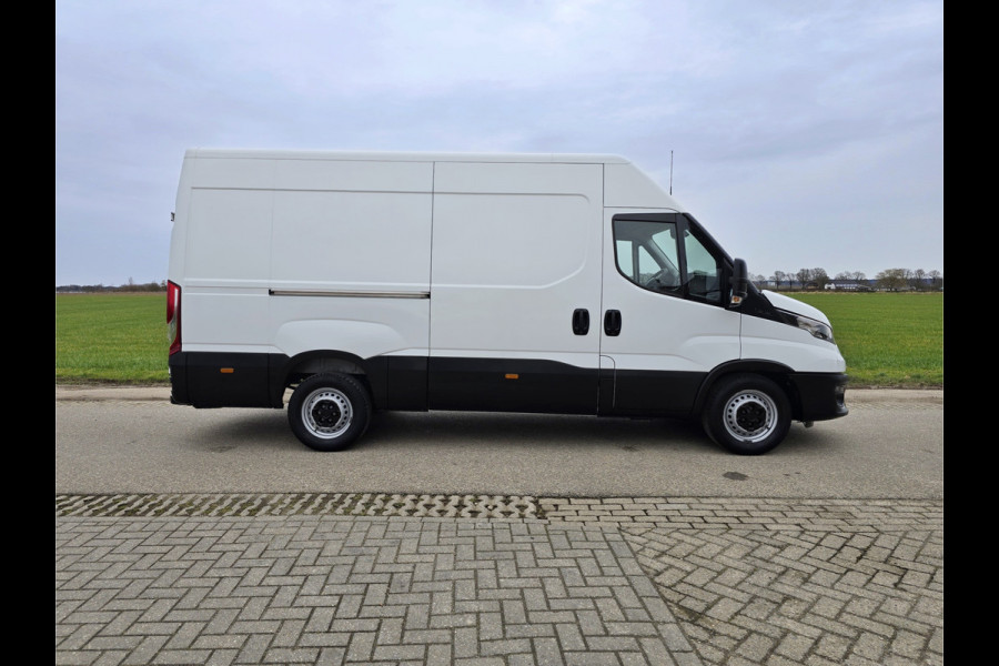Iveco Daily 35S14V 2.3 352L H2 L2L H2 - 140 Pk - Euro 6 - TREKHAAK - Climate Control - Cruise Control
