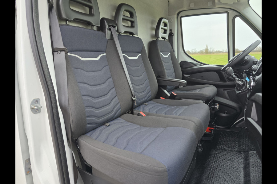 Iveco Daily 35S14V 2.3 352L H2 L2L H2 - 140 Pk - Euro 6 - TREKHAAK - Climate Control - Cruise Control