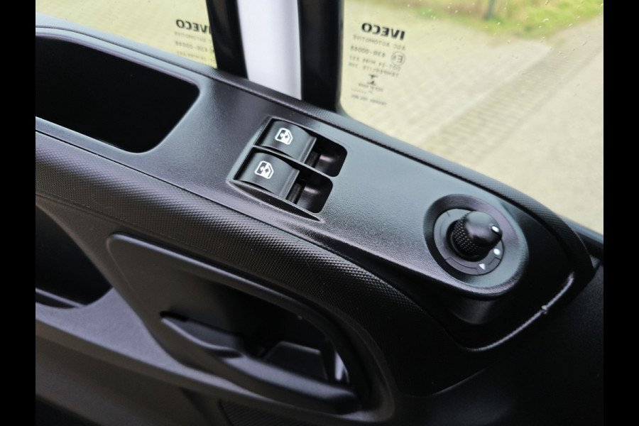 Iveco Daily 35S14V 2.3 352L H2 L2L H2 - 140 Pk - Euro 6 - TREKHAAK - Climate Control - Cruise Control