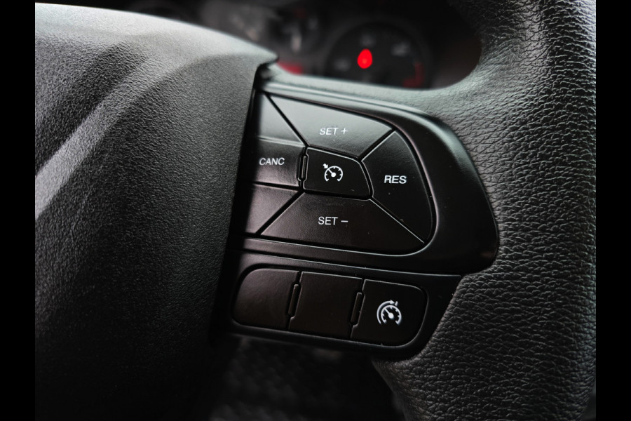 Iveco Daily 35S14V 2.3 352L H2 L2L H2 - 140 Pk - Euro 6 - TREKHAAK - Climate Control - Cruise Control