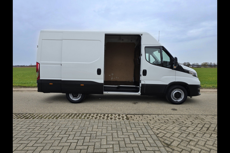 Iveco Daily 35S14V 2.3 352L H2 L2L H2 - 140 Pk - Euro 6 - TREKHAAK - Climate Control - Cruise Control