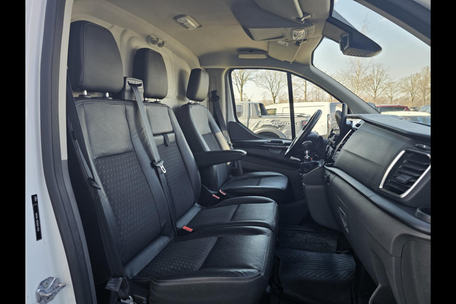 Ford Transit Custom 290 2.0 TDCI L1H1 Sport | 185pk | Adaptive cruise control | Stoelverwarming | Trekhaak | Navigatie | Xenon | Half leder | Netjes!