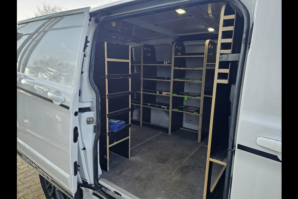Ford Transit Custom 290 2.0 TDCI L1H1 Sport | 185pk | Adaptive cruise control | Stoelverwarming | Trekhaak | Navigatie | Xenon | Half leder | Netjes!