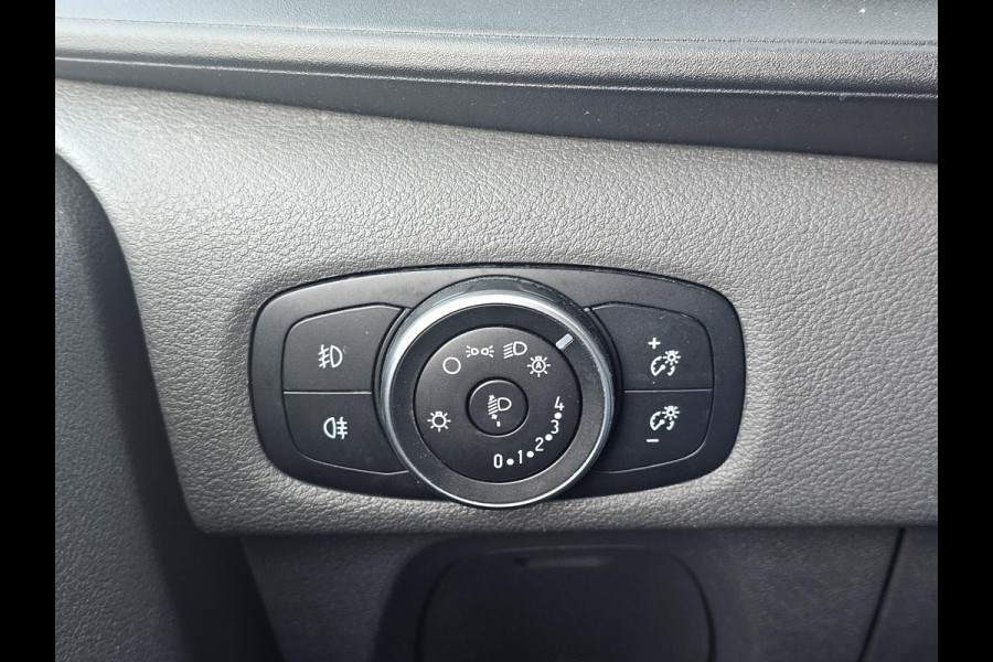 Ford Transit Custom 290 2.0 TDCI L1H1 Sport | 185pk | Adaptive cruise control | Stoelverwarming | Trekhaak | Navigatie | Xenon | Half leder | Netjes!