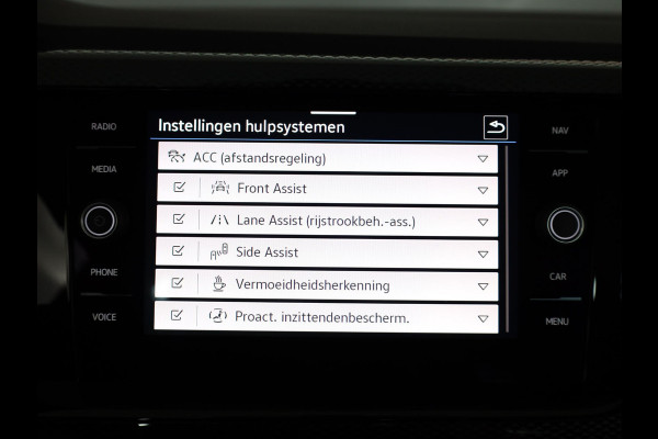 Volkswagen Polo 1.0 TSI Life 95 pk Automaat (DSG) | Navigatie via App | Parkeersensoren (Park assist) | Adaptieve cruise control | Stoelverwarming | LED koplampen |