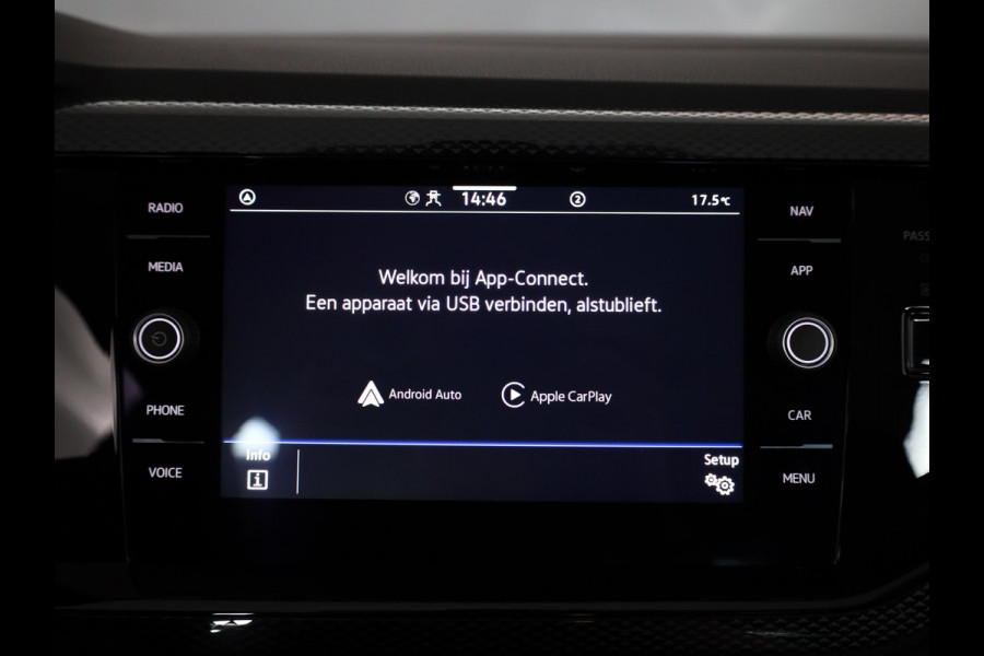 Volkswagen Polo 1.0 TSI Life 95 pk Automaat (DSG) | Navigatie via App | Parkeersensoren (Park assist) | Adaptieve cruise control | Stoelverwarming | LED koplampen |