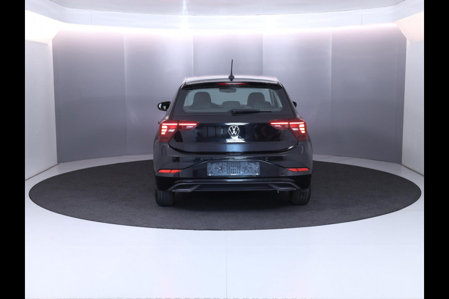 Volkswagen Polo 1.0 TSI Life 95 pk Automaat (DSG) | Navigatie via App | Parkeersensoren (Park assist) | Adaptieve cruise control | Stoelverwarming | LED koplampen |