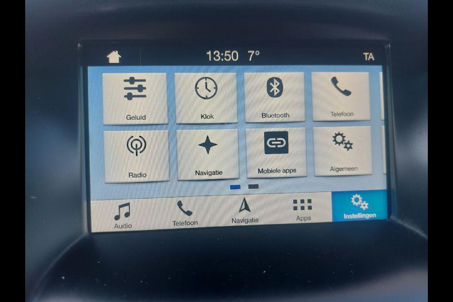 Ford Focus 1.5 Titanium airco,cruise,navigatie,stoel/stuurverwarming,parkeersensoren,