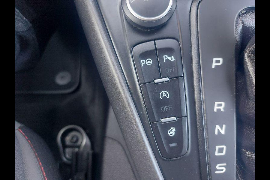 Ford Focus 1.5 Titanium airco,cruise,navigatie,stoel/stuurverwarming,parkeersensoren,