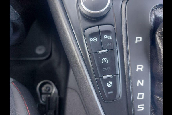 Ford Focus 1.5 Titanium airco,cruise,navigatie,stoel/stuurverwarming,parkeersensoren,
