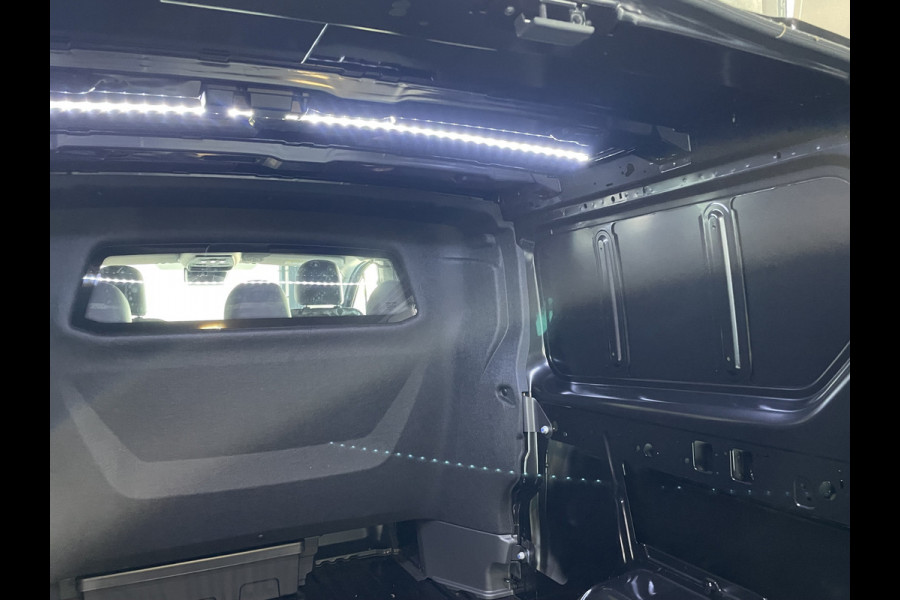 Renault Trafic 2.0 Blue DCI AUT 170PK T29 L2H1 Extra DC NEXT LEVEL Navi / Camera / Keyless / 2 x Schuifdeur