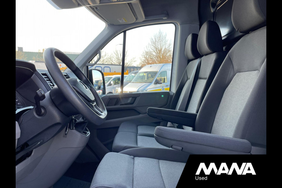 Volkswagen Crafter 35 2.0 140pk L3H3 3.140 Airco Cruise Camera Sensoren CarPlay Bijrijdersbank Ergo-Stoel Bluetooth Laadruimtebekleding 12V SideLig