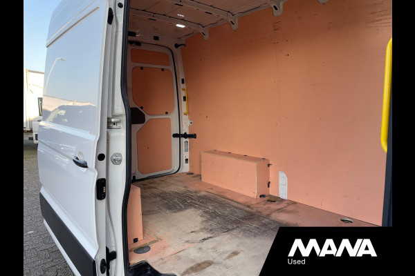 Volkswagen Crafter 35 2.0 140pk L3H3 3.140 Airco Cruise Camera Sensoren CarPlay Bijrijdersbank Ergo-Stoel Bluetooth Laadruimtebekleding 12V SideLig