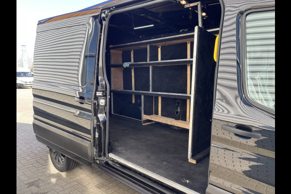 Ford Transit 330 2.0 TDCI 170pk automaat L3H2 Trend / vaste prijs rijklaar € 24.950 ex btw / lease vanaf € 446 / cruise control / airco / achteruit rijcamera / euro 6 diesel !