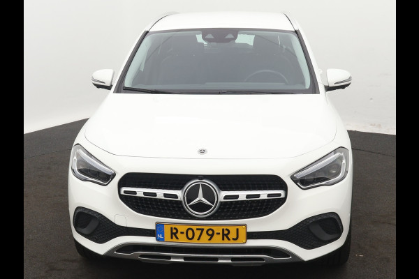 Mercedes-Benz GLA 250 e Progressive | Lichtmetalen velgen | Navigatie | Parking support | Camera achter | Inclusief 24 maanden MB Certified garantie voor Europa.