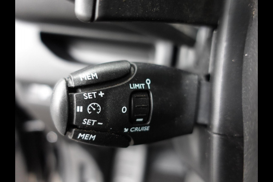 Peugeot Expert 2.0 BlueHDI 145PK L3 Automaat Airco Cruise Control Navigatie Sidebars Carplay Trekhaak
