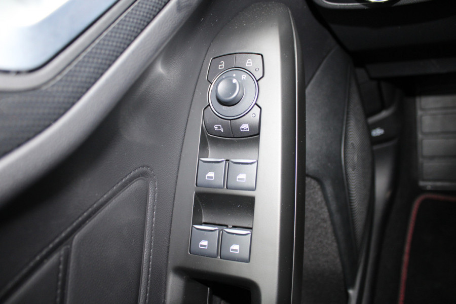 Ford FOCUS Wagon 1.0 EcoBoost Hybrid ST Line X | Trekhaak | Winterpack | Adaptieve Cruise | LED | BLIS