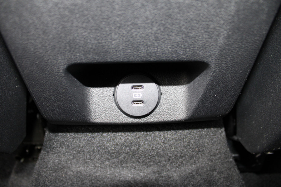 Ford FOCUS Wagon 1.0 EcoBoost Hybrid ST Line X | Trekhaak | Winterpack | Adaptieve Cruise | LED | BLIS