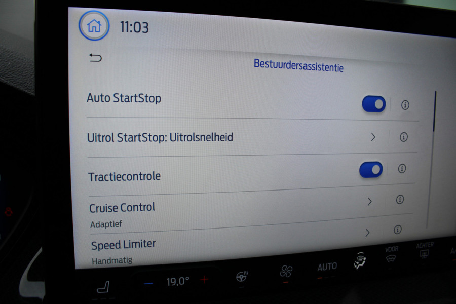 Ford FOCUS Wagon 1.0 EcoBoost Hybrid ST Line X | Trekhaak | Winterpack | Adaptieve Cruise | LED | BLIS
