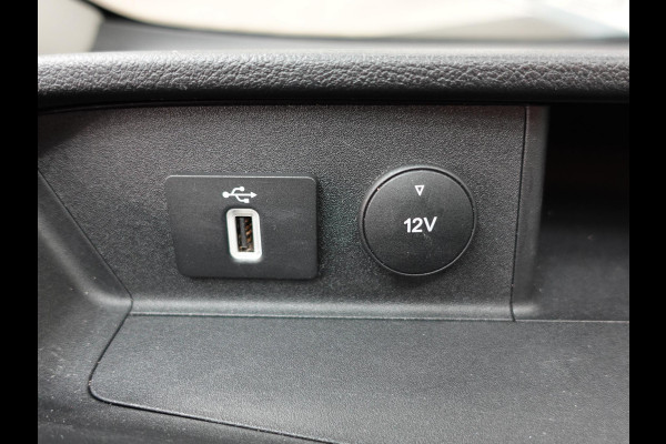 Ford Transit Custom 300 2.0 TDCI L2H1 Automaat Trend Edition Navigatie Cruise control Airco Camera Parkeersensoren Trekhaak