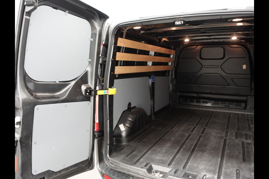 Ford Transit Custom 300 2.0 TDCI L2H1 Automaat Trend Edition Navigatie Cruise control Airco Camera Parkeersensoren Trekhaak