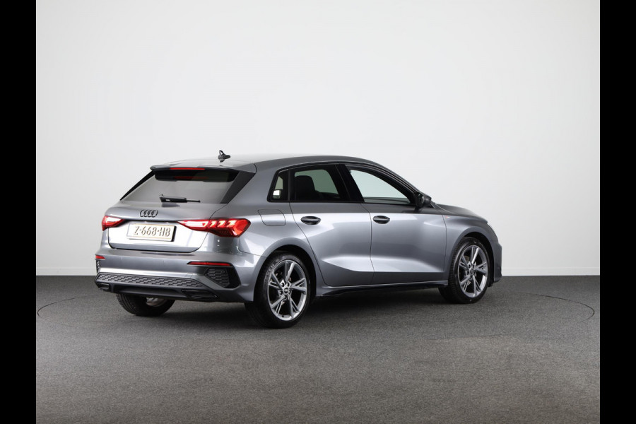 Audi A3 Sportback 30 TFSI S edition 110 pk S-tronic | Verlengde garantie | Navigatie | Parkeersensoren achter | Cruise control | Full-LED koplampen | S-line |