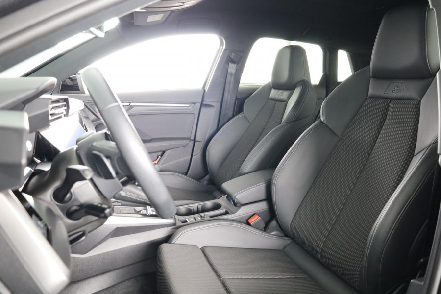 Audi A3 Sportback 30 TFSI S edition 110 pk S-tronic | Verlengde garantie | Navigatie | Parkeersensoren achter | Cruise control | Full-LED koplampen | S-line |