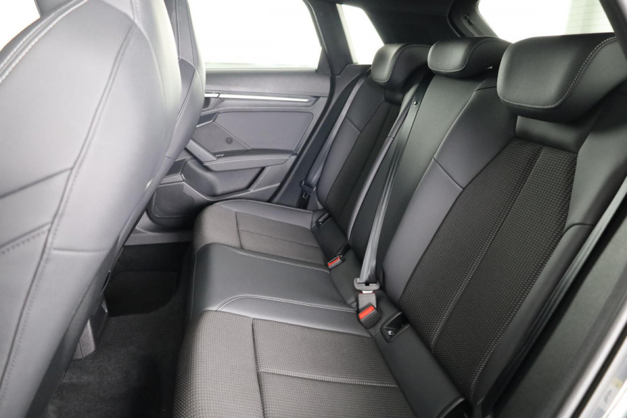 Audi A3 Sportback 30 TFSI S edition 110 pk S-tronic | Verlengde garantie | Navigatie | Parkeersensoren achter | Cruise control | Full-LED koplampen | S-line |