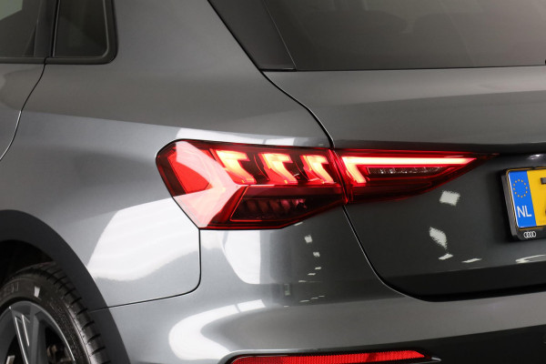 Audi A3 Sportback 30 TFSI S edition 110 pk S-tronic | Verlengde garantie | Navigatie | Parkeersensoren achter | Cruise control | Full-LED koplampen | S-line |