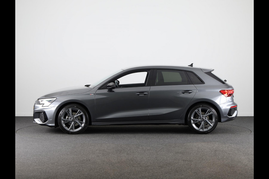 Audi A3 Sportback 30 TFSI S edition 110 pk S-tronic | Verlengde garantie | Navigatie | Parkeersensoren achter | Cruise control | Full-LED koplampen | S-line |
