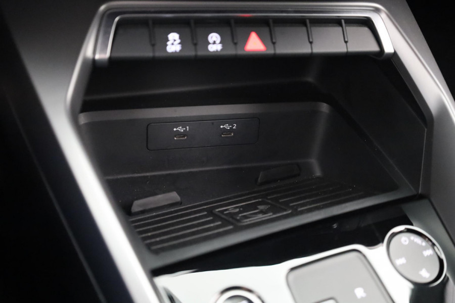Audi A3 Sportback 30 TFSI S edition 110 pk S-tronic | Verlengde garantie | Navigatie | Parkeersensoren achter | Cruise control | Full-LED koplampen | S-line |