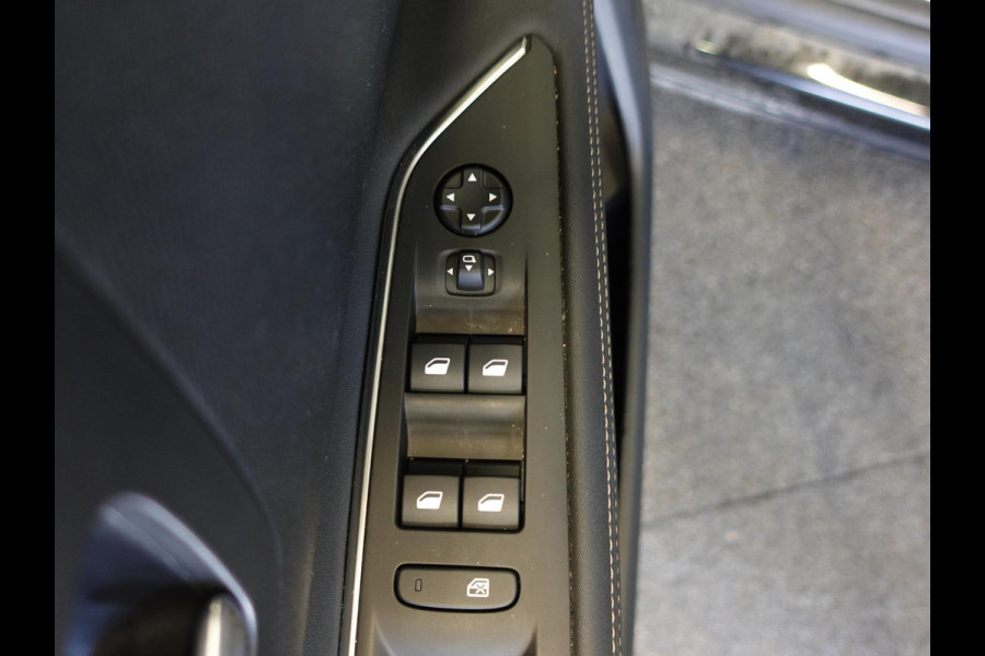 Peugeot 3008 1.2 130 pk EAT-8 Aut. GT Line Airco|ECC Navi Carplay PDC VA + Camera Full LED 18" LM Velgen