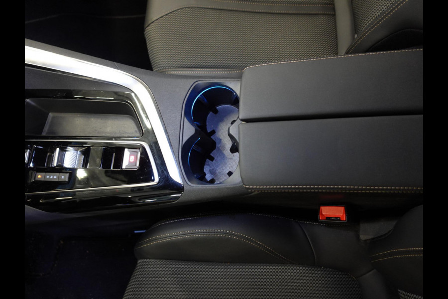 Peugeot 3008 1.2 130 pk EAT-8 Aut. GT Line Airco|ECC Navi Carplay PDC VA + Camera Full LED 18" LM Velgen