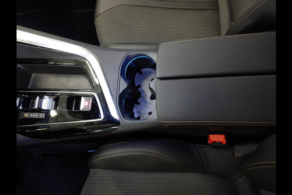 Peugeot 3008 1.2 130 pk EAT-8 Aut. GT Line Airco|ECC Navi Carplay PDC VA + Camera Full LED 18" LM Velgen