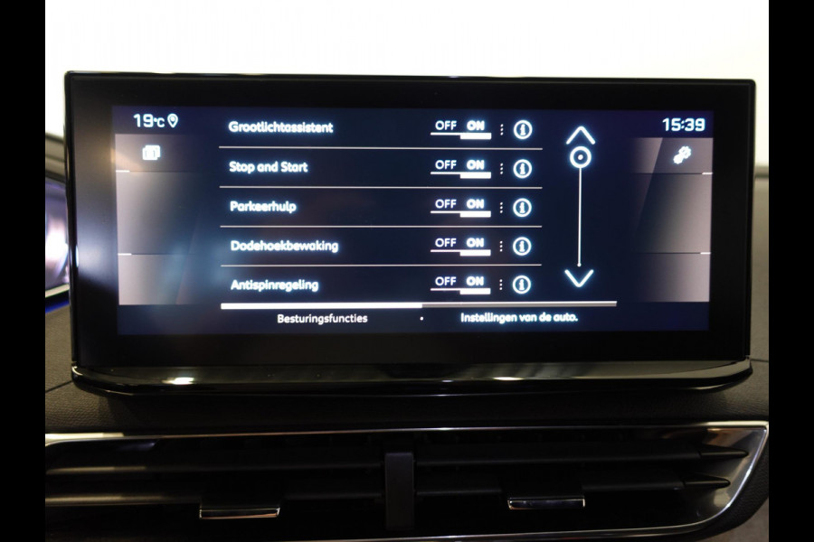 Peugeot 3008 1.2 130 pk EAT-8 Aut. GT Line Airco|ECC Navi Carplay PDC VA + Camera Full LED 18" LM Velgen