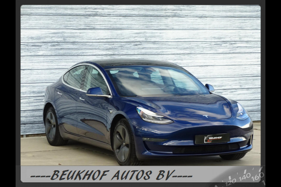 Tesla Model 3 Standard RWD Plus 60 kWh Trekhaak Pano Leer
