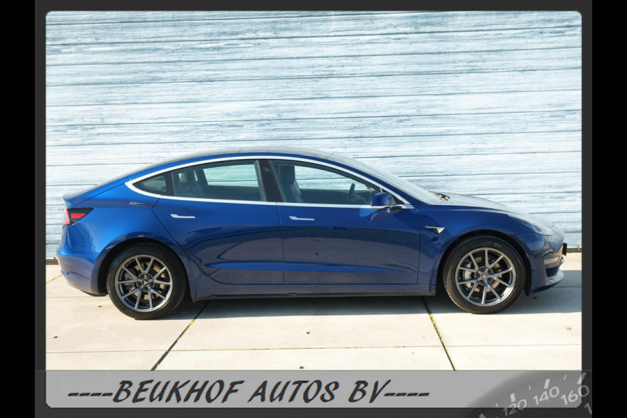Tesla Model 3 Standard RWD Plus 60 kWh Trekhaak Pano Leer