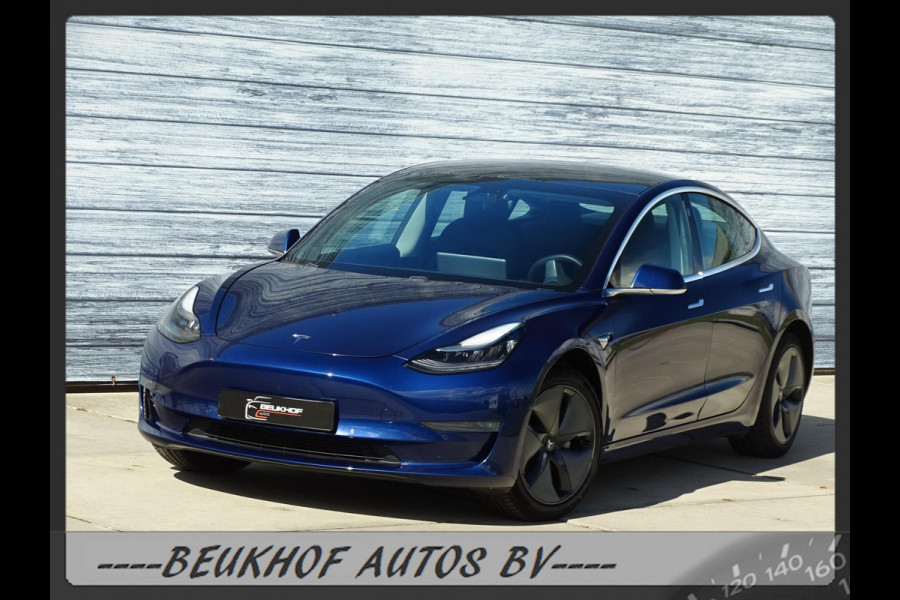 Tesla Model 3 Standard RWD Plus 60 kWh Trekhaak Pano Leer