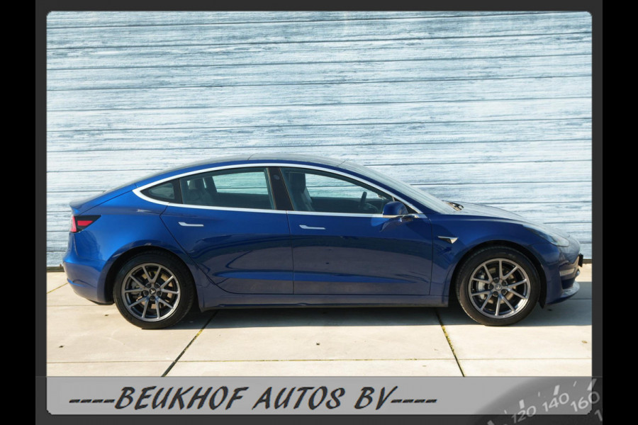 Tesla Model 3 Standard RWD Plus 60 kWh Trekhaak Pano Leer